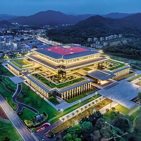 Henghe Selected S Design Hotel - Flagship Store Of Guangzhou Baiyun Railway Station International Convention Center--Reputation Preferred المظهر الخارجي الصورة