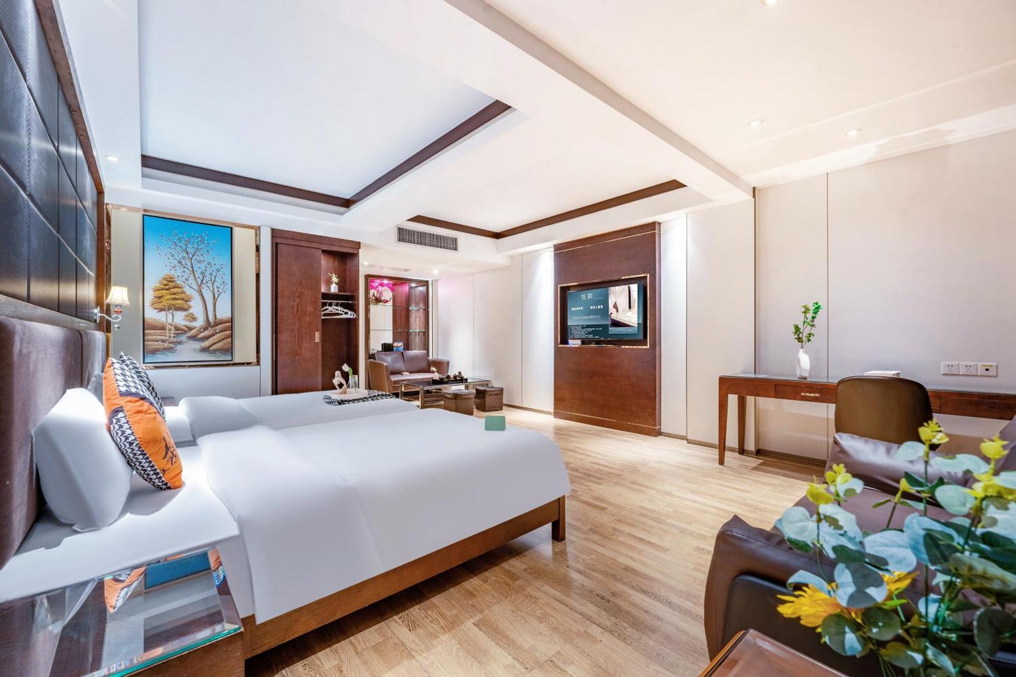 Henghe Selected S Design Hotel - Flagship Store Of Guangzhou Baiyun Railway Station International Convention Center--Reputation Preferred المظهر الخارجي الصورة